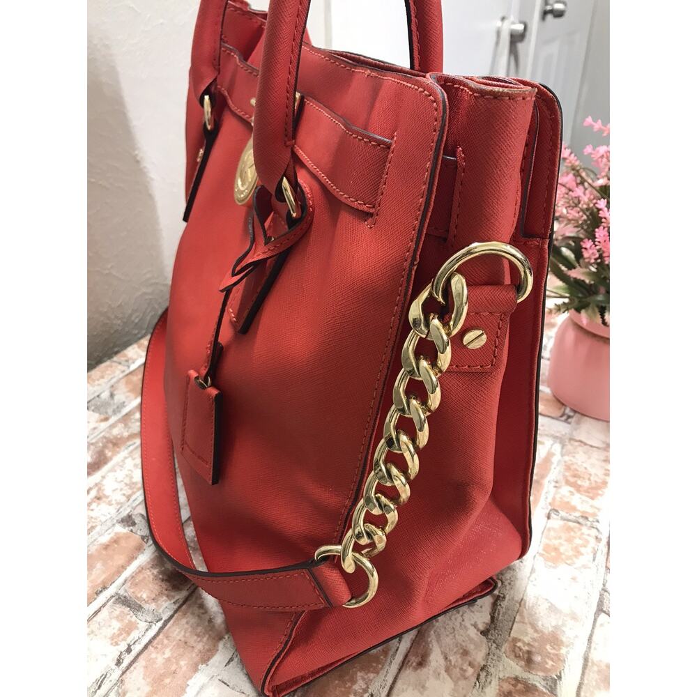 MICHAEL KORS Riley Optic RED LOCK Charm Leather Lg Satchel Chain Crossbody Bag - Picture 9 of 15